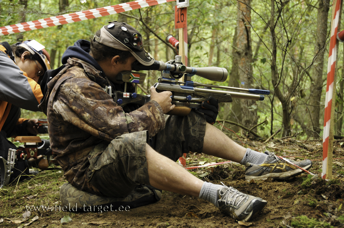 10 paremat PCP-laskurit. Andy Calpin Inglismaal. Air Arms EV2 Mk2, NS Diamond 10-50x60, Air Arms Field. 137 tabamust - 2. koht